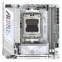 GIGABYTE X870I AORUS PRO ICE motherboard AMD X870 Ranhura AM5 Micro ITX