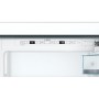 Bosch Serie 6 KIS87AFE0 frigorífico e congelador Embutido 272 l Branco